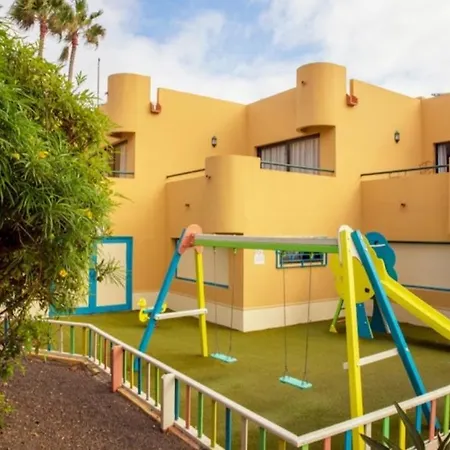 Walking To The * קורלחו